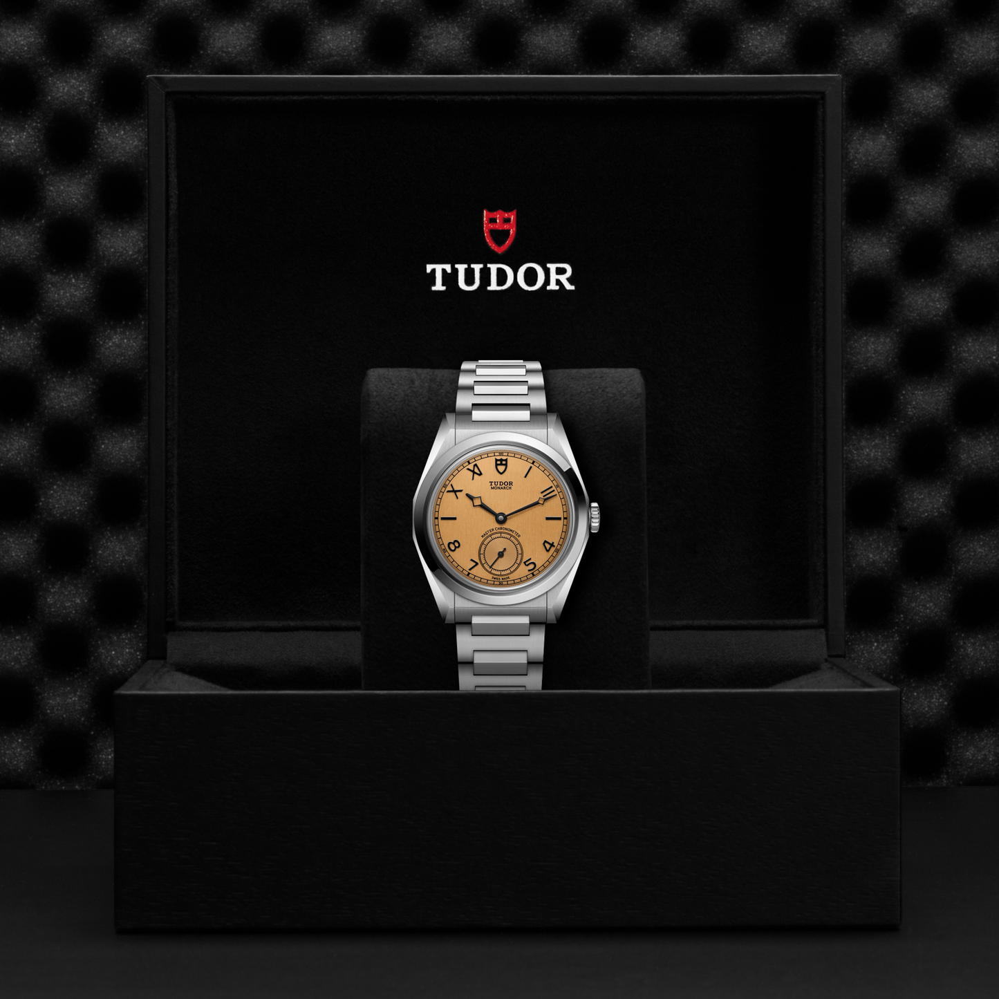 TUDOR Monarch